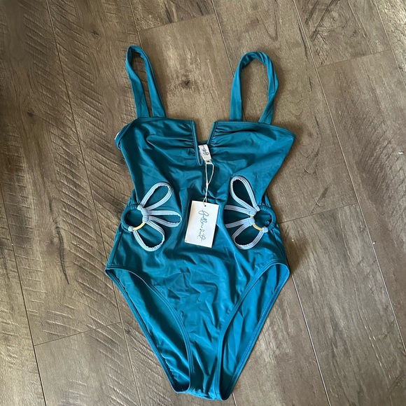 NWT Follow Suit Ocean and Blue Flora One Piece M SOLD OUT - Picture 3 of 4
